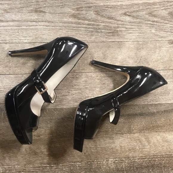 Michael Kors Size 10 Sexy Stiletto Heels - Picture 7 of 13
